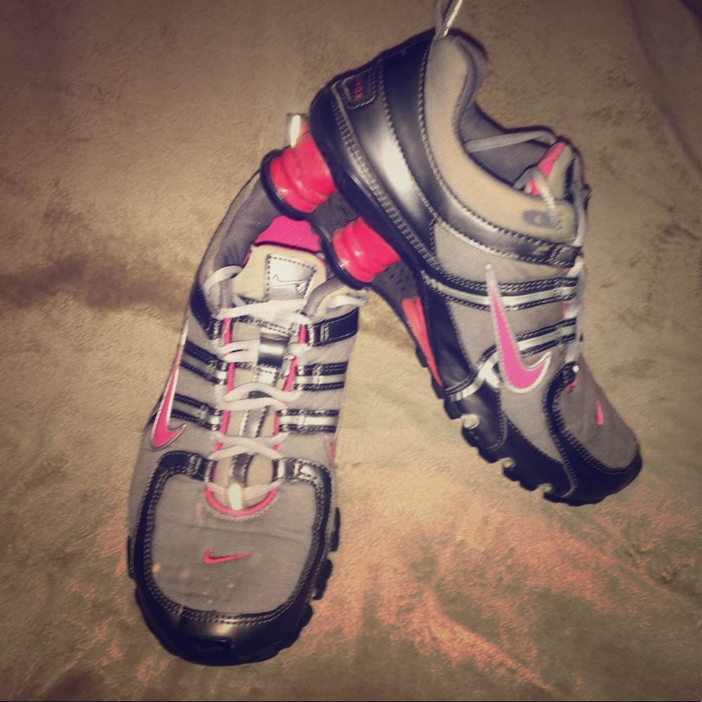 Nike shocks